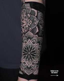 Blackwork mandala patterns tattoo by @nero.prenta