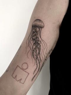 Fine line detailed jellyfish tattoo by @inked_by_alice