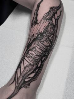 Biomechanical biomechanical design tattoo by @sitsan.barcodetattoo