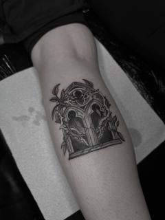 Blackwork gothic window tattoo by @antclaytattoo
