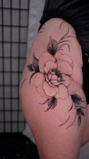 Illustrative floral peony tattoo by @itschloepeach