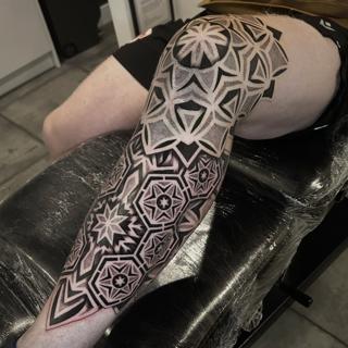 Geometric geometric pattern tattoo by @craigedentattoo
