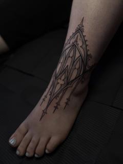 Ornamental ornamental design tattoo by @creepycrawlertattoo