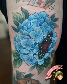 Illustrative hydrangea butterfly tattoo by @danielletaylor