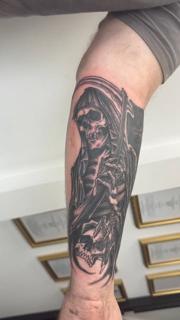 Blackwork grim reaper tattoo by @monkhousetattoos