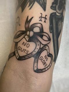 Traditional heart lockets tattoo by @theblackrabbit_tattoostudio