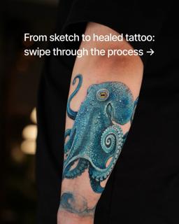 Realism blue octopus tattoo by @estertarabal