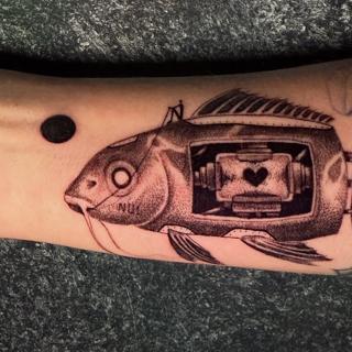 Dotwork mechanical fish tattoo by @void96_tattoo