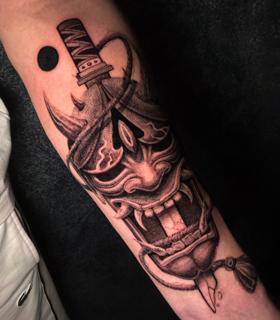 Japanese oni mask tattoo by @void96_tattoo