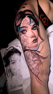 Illustrative woman with roses tattoo by @daskgeorge