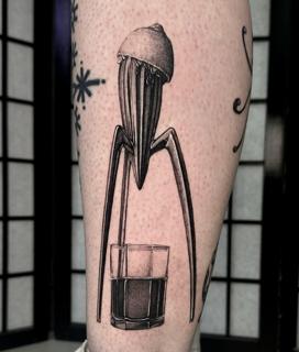 Realism juicer sculpture tattoo by @mystickyfingers_
