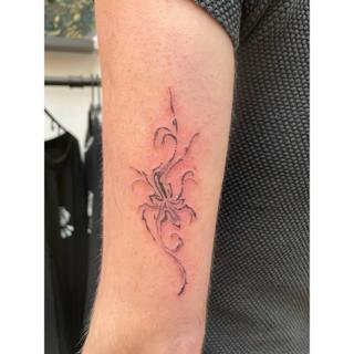 Dotwork abstract spider tattoo by @izit_ink