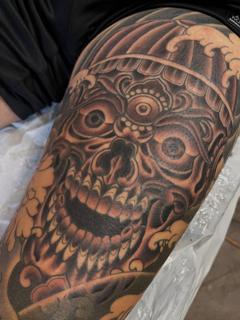Japanese ornate skull tattoo by @jamesbulltattoo