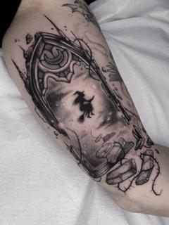 Blackwork gothic witch tattoo by @achlys.ttt