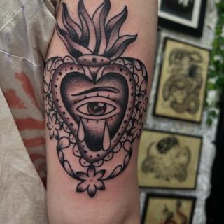 Neo-traditional flaming sacred heart tattoo by @ashestattoo