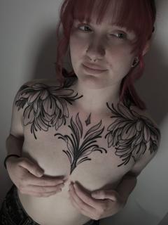 Blackwork ornamental floral tattoo by @loreta.win.tattoo
