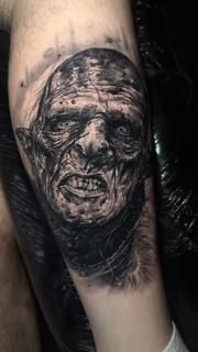 Realism horror portrait tattoo by @mortenstubbe_tattoos