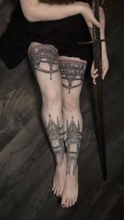 Blackwork gothic architecture tattoo by @myriam_black_tattoo