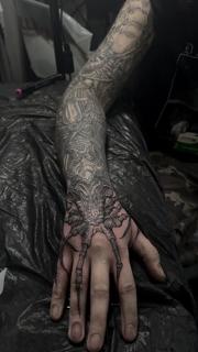 Blackwork ornate insect tattoo by @myriam_black_tattoo