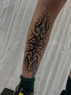 Tribal tribal pattern tattoo by @nako_tattoo