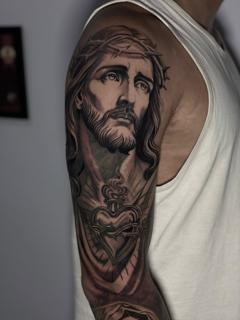 Realism jesus sacred heart tattoo by @nettovasconcelostattoo