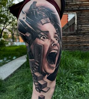 Realism screaming woman tattoo by @s.lap_inkaholic