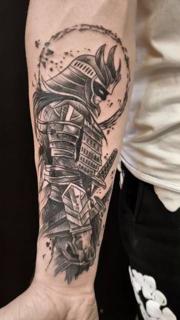Illustrative armored samurai tattoo by @oleg_narvski