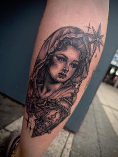 Realism woman with lantern tattoo by @sharneeoliver_tattoo