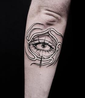 Linework eye with needle tattoo by @sophiemoillustration