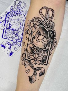 Illustrative japanese lucky cat charm tattoo by @summerboreal
