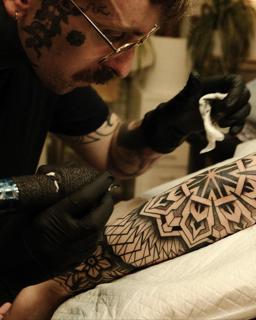 Geometric geometric pattern tattoo by @si_tattoos