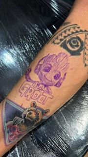 Illustrative baby groot rocket tattoo by @venceslau.santos
