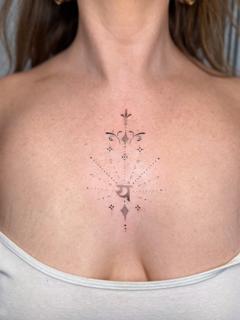 Ornamental ornamental design tattoo by @vivi_b_tattoo