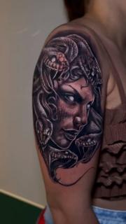Realism medusa portrait tattoo by @wagnervibes_tattoo