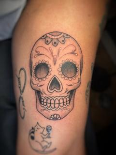 Traditional sugar skull tattoo by @elpincheloco