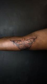 Fine line ornamental butterfly tattoo by @grit_ur_teeth