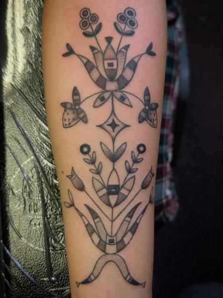Geometric geometric floral tattoo by @_lashawnrose