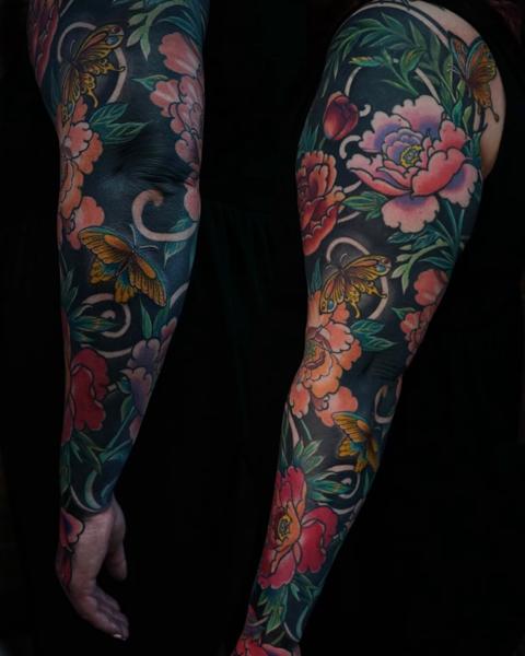 Neo-traditional floral butterflies tattoo by @abbiewilliamstattoo