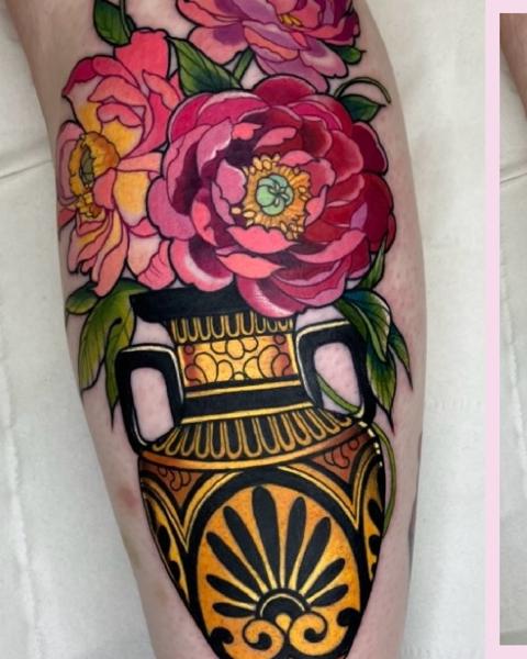 Neo-traditional floral vase tattoo by @abbiewilliamstattoo