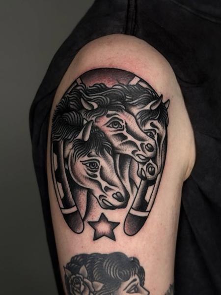 Traditional horse heads tattoo by @hudsontattoo