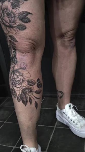 Illustrative floral butterflies tattoo by @adsnowden_tattoo