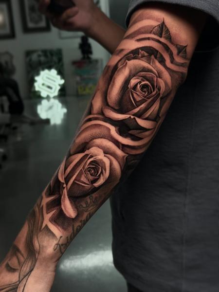 Realism rose sleeve tattoo by @adtattoos