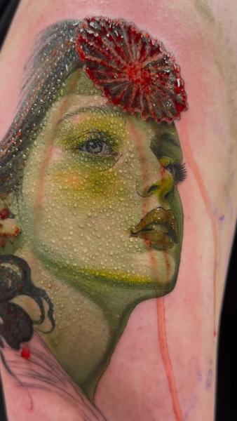Realism woman's portrait tattoo by @aimeecornwelltattoo
