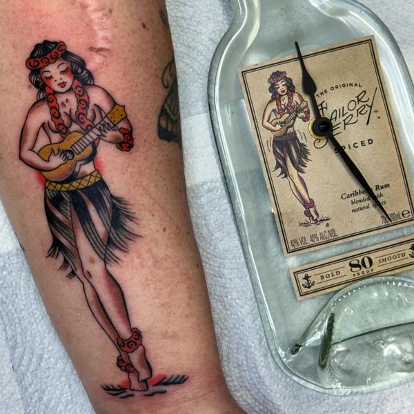 Traditional hula dancer tattoo by @alberto_sagripanti
