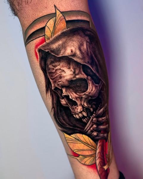 Neo-traditional hooded grim reaper tattoo by @_.aleek