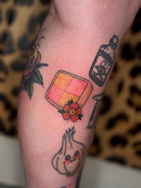 Traditional color palette tattoo by @aliceneedstattoos