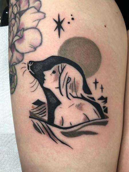 Blackwork abstract woman tattoo by @kelpiebat