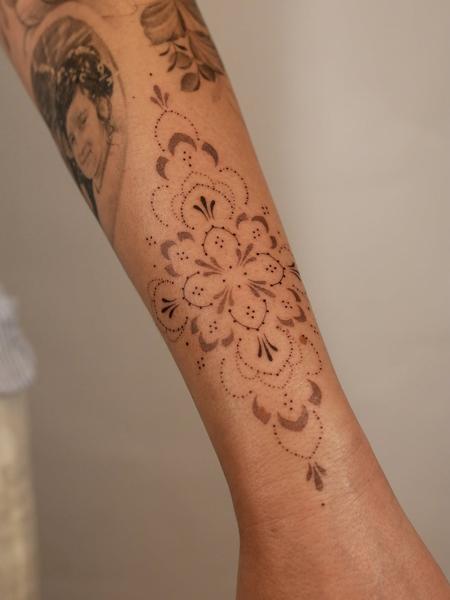 Ornamental ornamental pattern tattoo by @amybillingtattoo