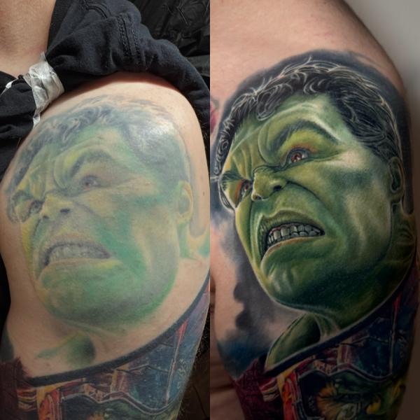 Realism hulk portrait tattoo by @amyedwardstattoo