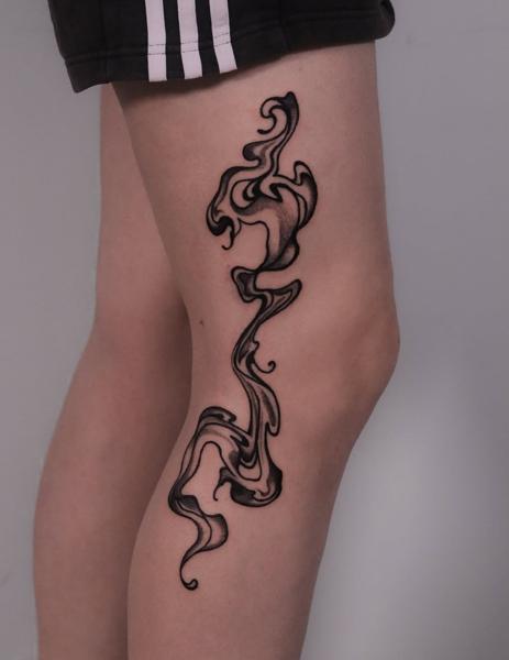 Blackwork abstract smoke tattoo by @nastya.tatts